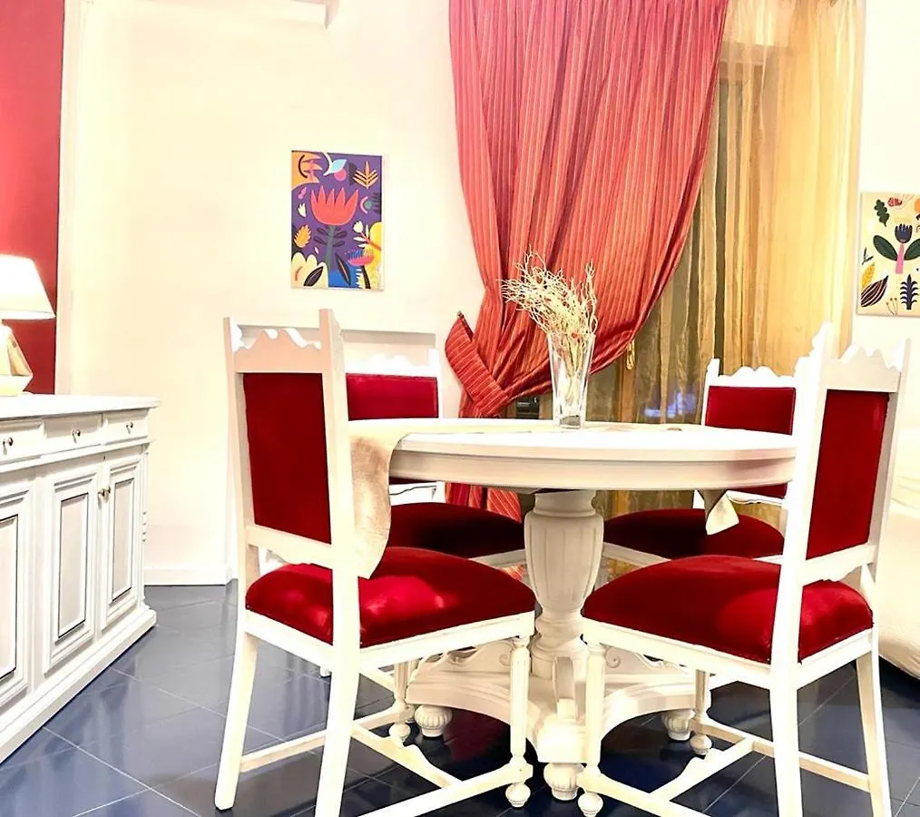 A Casa Di Jole - Bari City Center Apartment