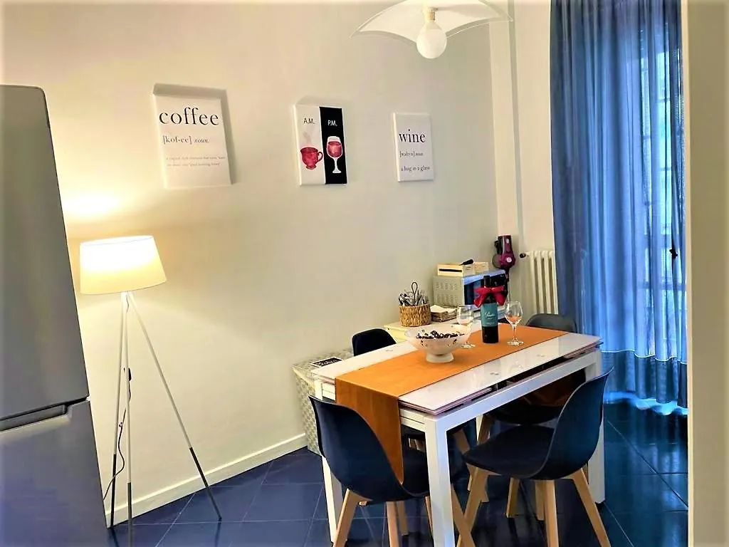 A Casa Di Jole - Bari City Center Apartment
